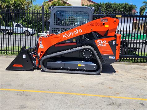 kubota svl75 2 compact track loader|kubota svl75 track size.